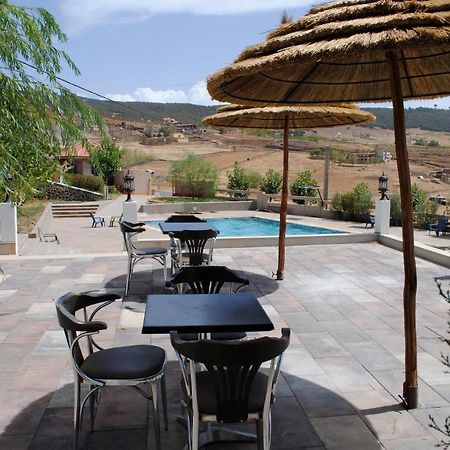 Tamanoucht Hotell Ifrane  Exteriör bild