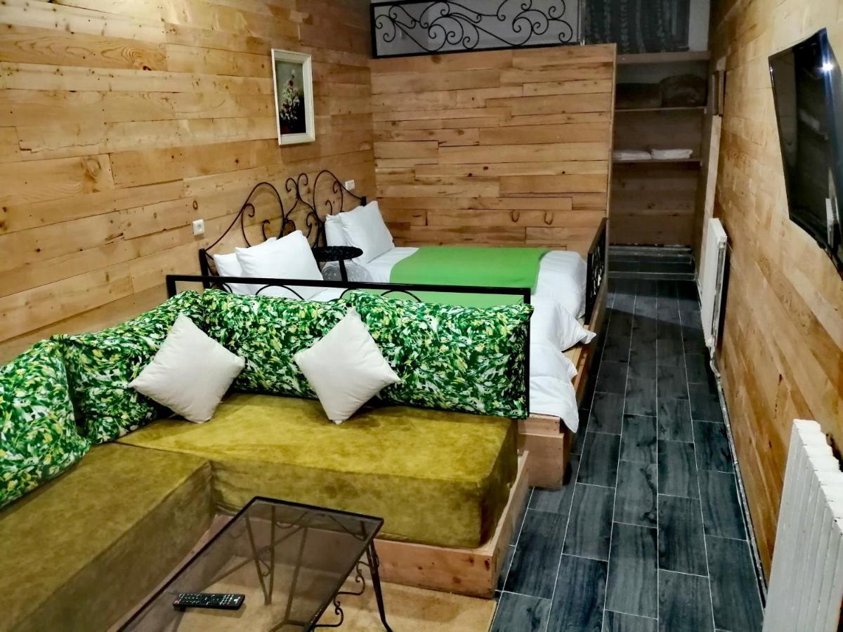 Tamanoucht Hotell Ifrane  Rum bild